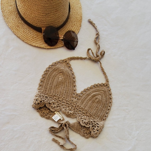 CROPTOP - Picture 5 of 11